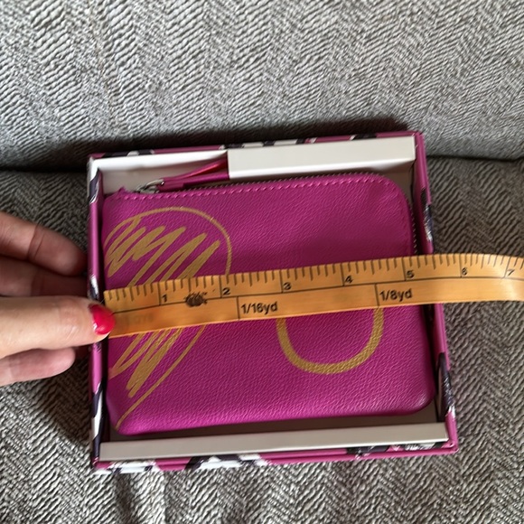 Vera Bradley - I Heart You Limited Edition Wallet - Picture 7 of 8